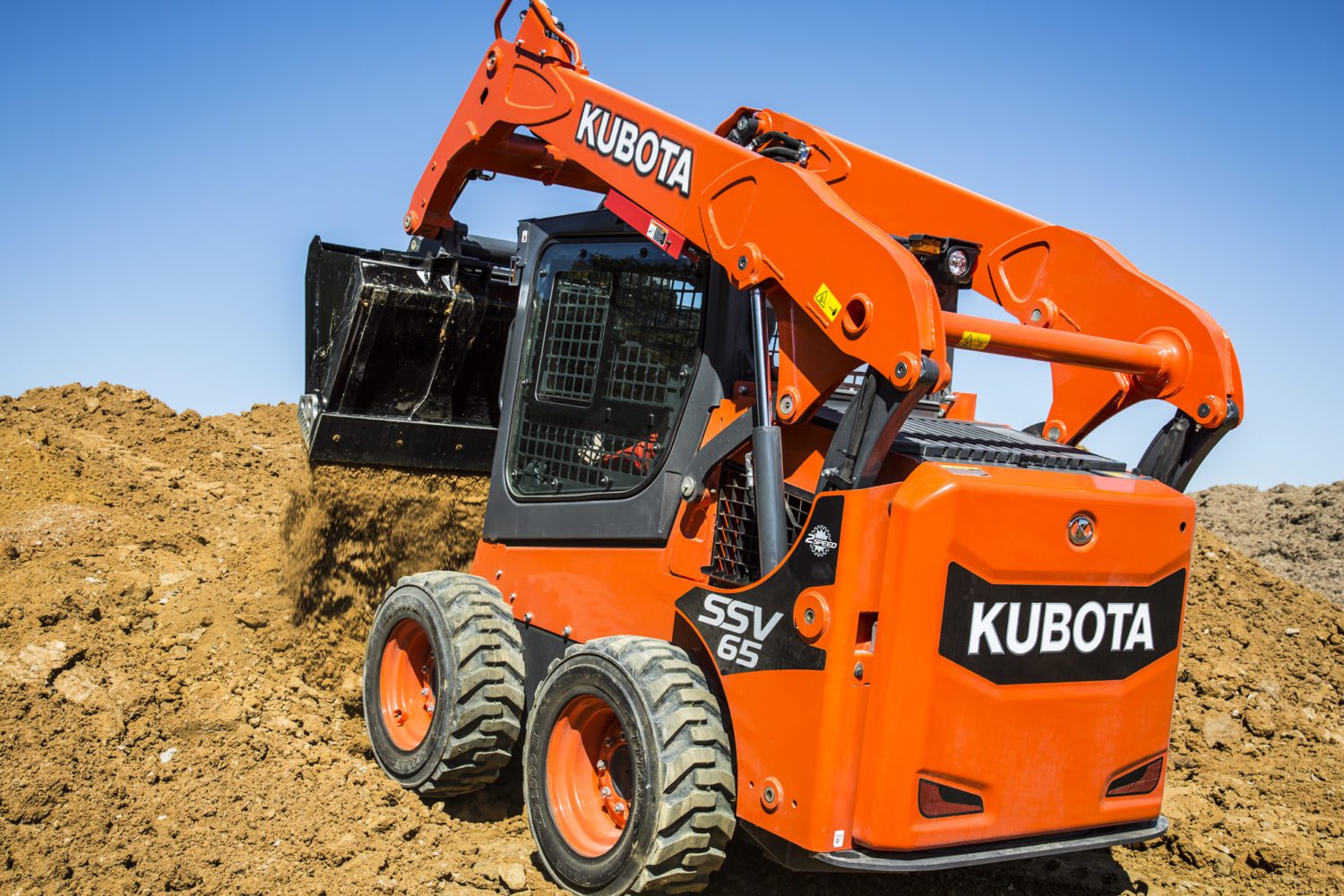 Kubota SSV75 4