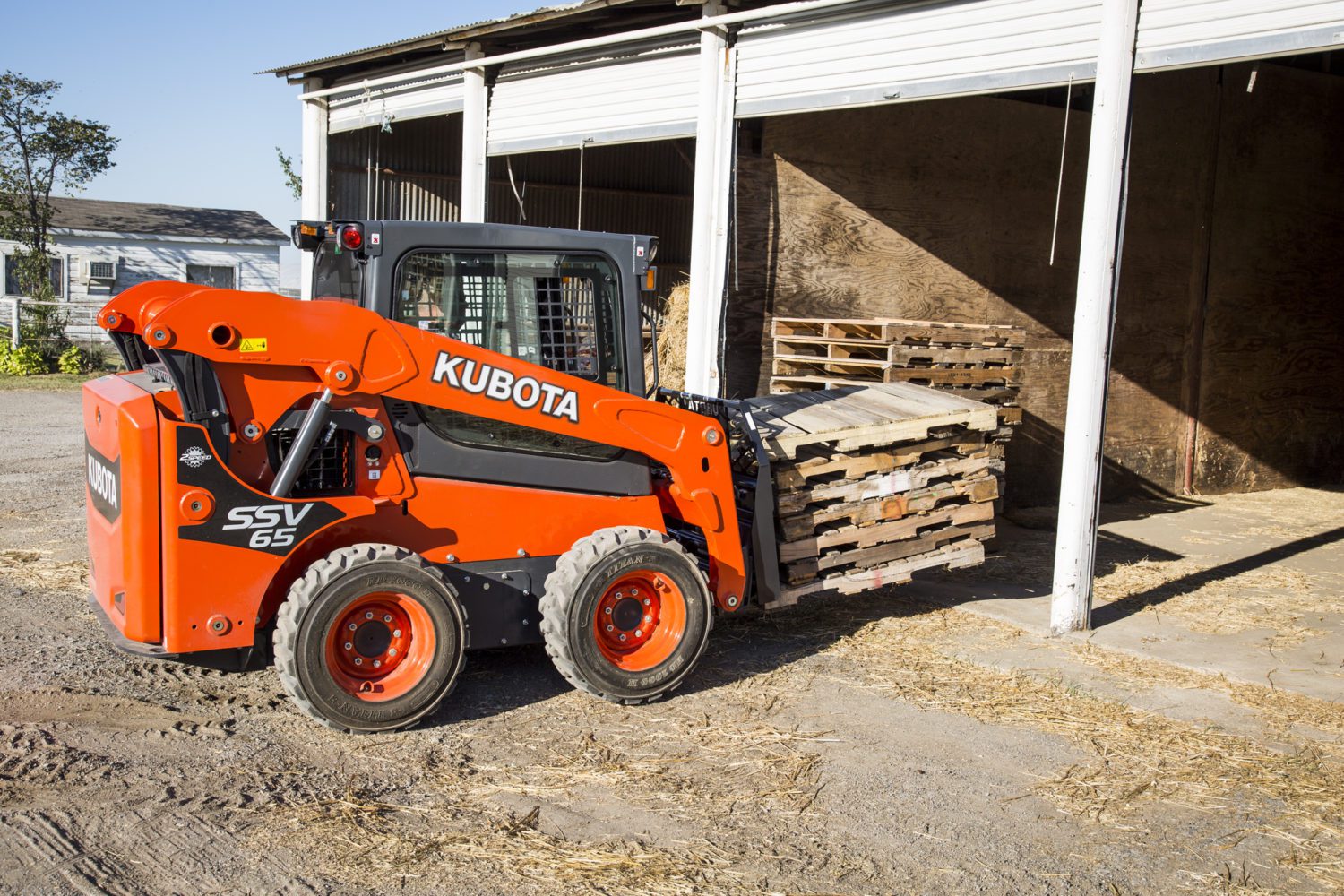 Kubota SSV75 7