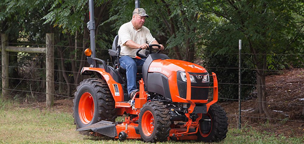 Kubota B01