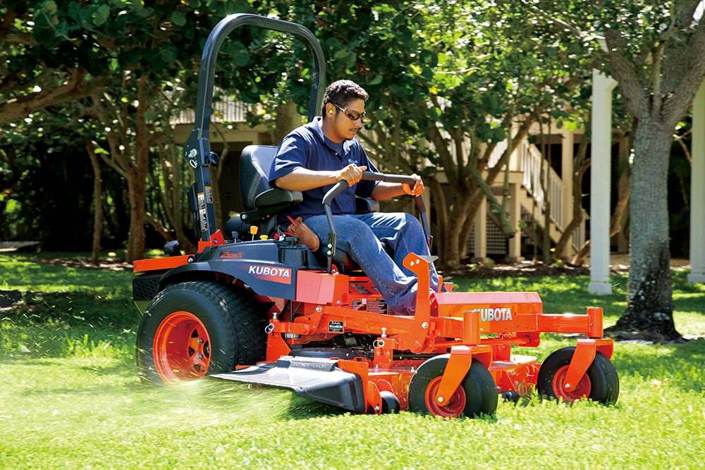 Kubota Z700 1