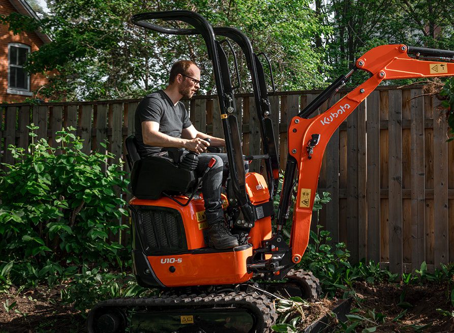 Kubota U10