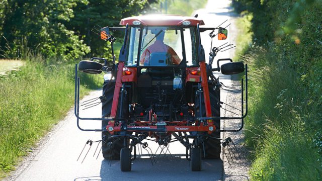 Kubota RA1000 2