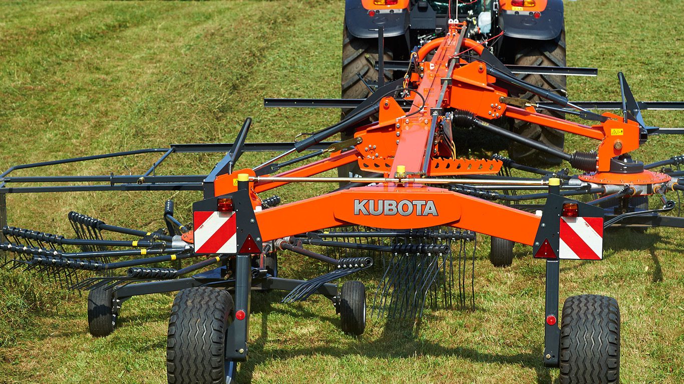 Kubota Dual Rotor Rake Series 4