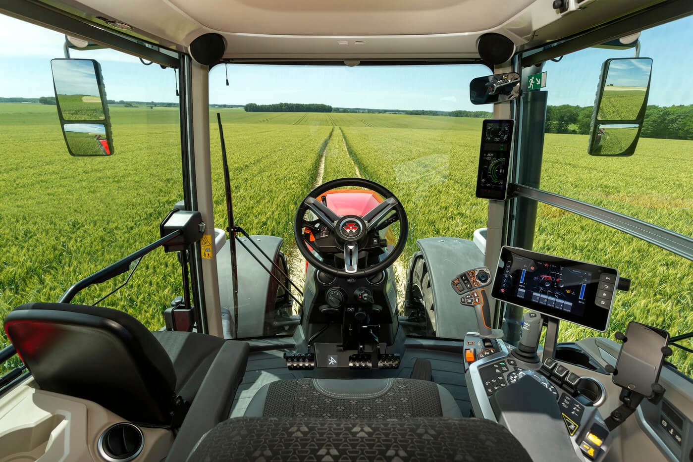 Massey Ferguson 8S 3