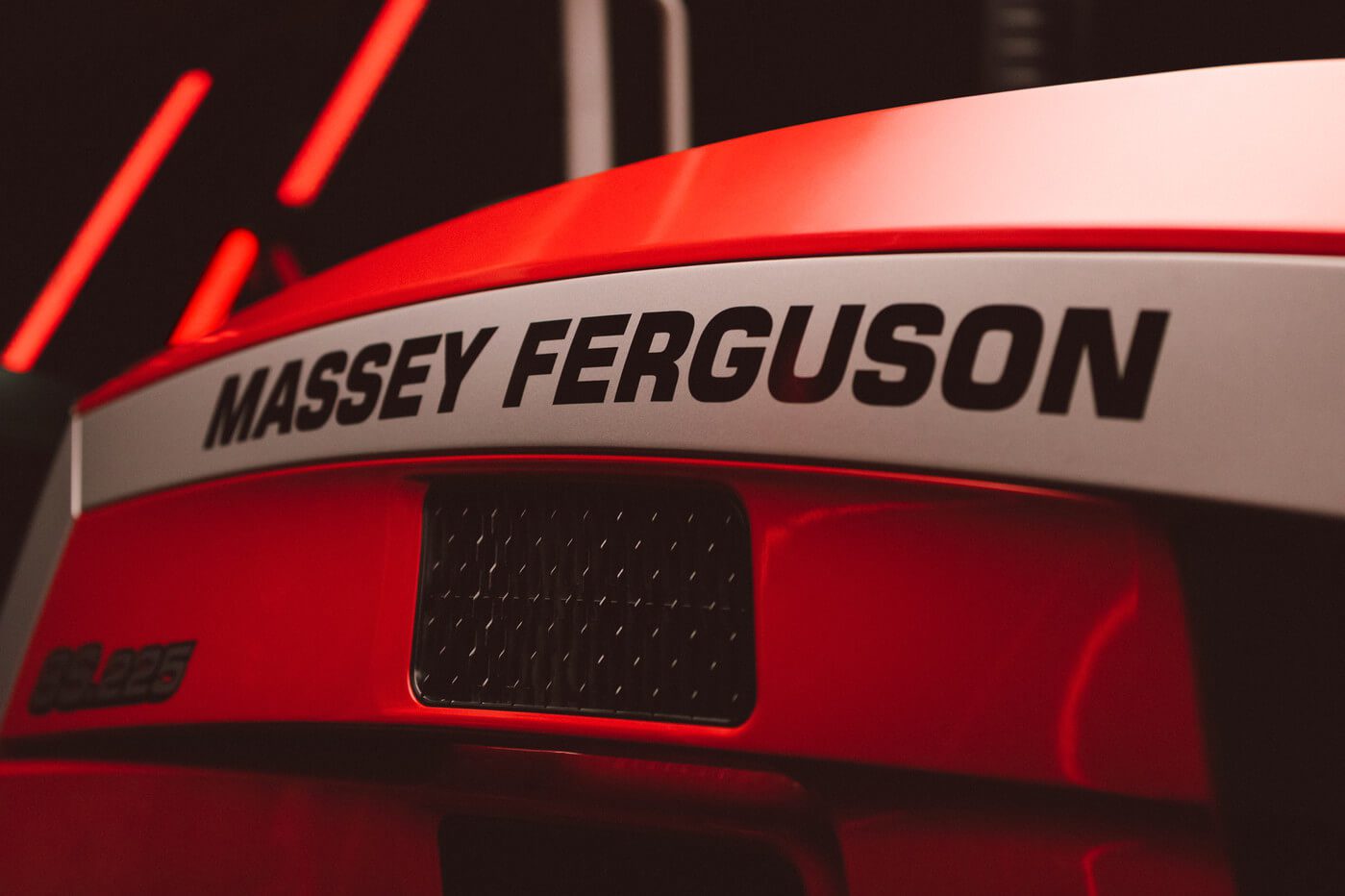 Massey Ferguson 8S 4