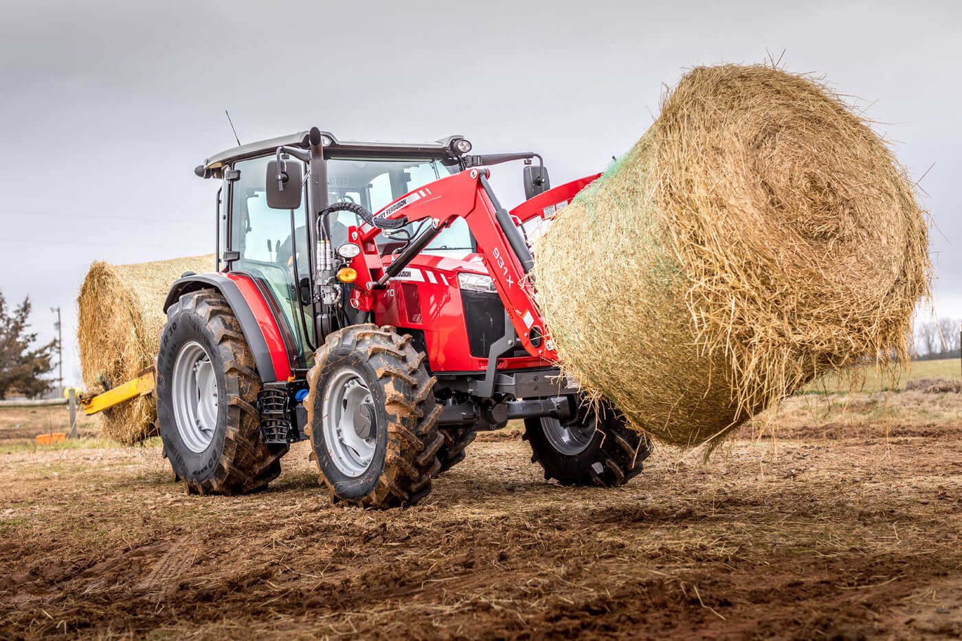 MASSEY FERGUSON 4700 1