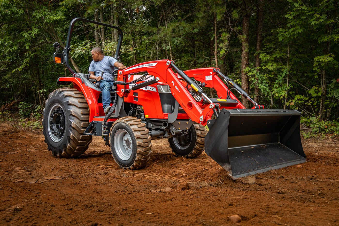 MASSEY FERGUSON 1800 M 1