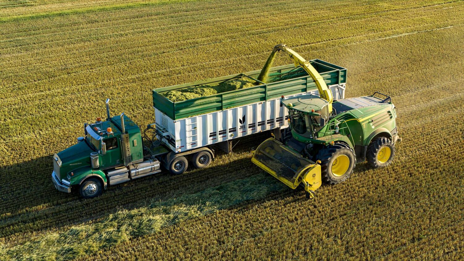 FORAGE TRAILER